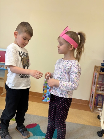 1e0d6f48-bbfe-4476-b2e7-1c64ad9b7951-1