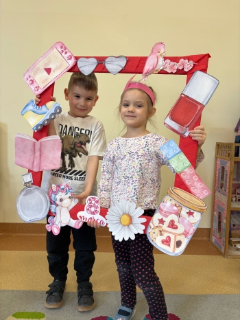 4d9337f1-fe23-41b4-83fb-79f1704efc58