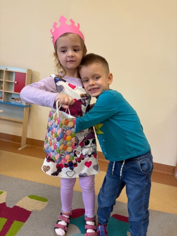 eeb6cc4f-d9bb-4bb0-b923-069872c5049a